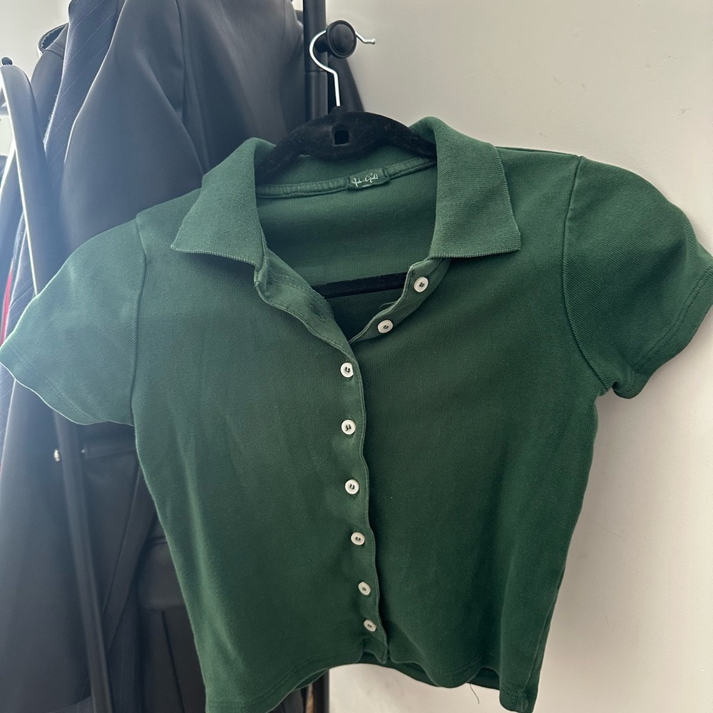 Brandy Melville Green Cropped Button Down Polo